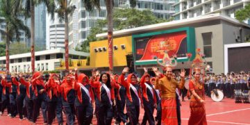 BALITBANG HUKUM DAN HAM IKUTI DEFILE HARI DHARMA KARYADIKA