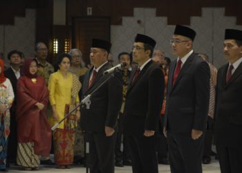 MENKUMHAM LANTIK KEPALA BALITBANG HUKUM DAN HAM