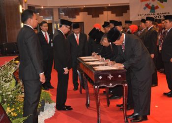 KEPALA BALITBANG HADIRI PELANTIKAN PEJABAT KEMENKUMHAM