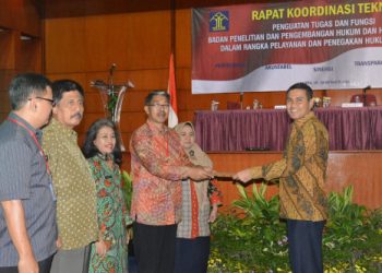 Rumusan Rapat Koordinasi Teknis Penguatan Tugas dan Fungsi Badan Penelitian dan Pengembangan Hukum dan HAM Dalam Rangka Pelayanan dan Penegakan Hukum Pasti Nyata