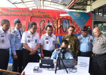 KEPALA BALITBANGKUMHAM HADIRI PENANDATANGANAN KOMITMEN BERSAMA DI KANWIL JABAR