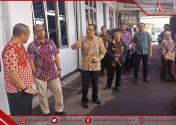 KABALITBANGKUMHAM PANTAU SATKER MENUJU WBK