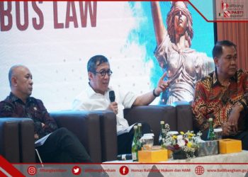 YASONNA BAHAS OMNIBUS LAW