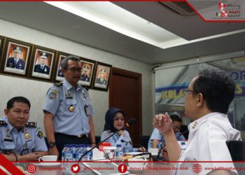 Kepala Balitbang Hukum dan HAM menjadi narasumber rapat optimalisasi kerja tim Zona Integritas ZI Wilayah Bebas dari Korupsi di Kantor Imigrasi Kelas 1 Non TPI Jakarta Selatan.