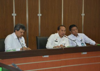 Presentasi Awal Kajian Perlindungan Kekayaan Intelektual Lokal Berindikasi Geografis Dalam Mendukung Perekonomian Daerah