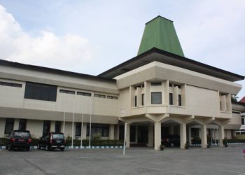 Presentasi Proposal Kajian HAM Hak Memperoleh Keadilan