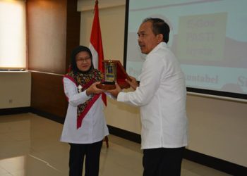 Pelepasan Pegawai yang Telah Memasuki Masa Purnabakti pada Badan Penelitian dan Pengembangan Hukum dan HAM