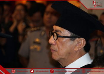 Menteri Yasonna Dikukuhkan Jadi Guru Besar PTIK