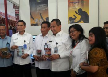 Stand Badan Penelitian dan Pengembangan Hukum dan HAM Memeriahkan Acara Legal Expo 2016 Kementerian Hukum dan HAM